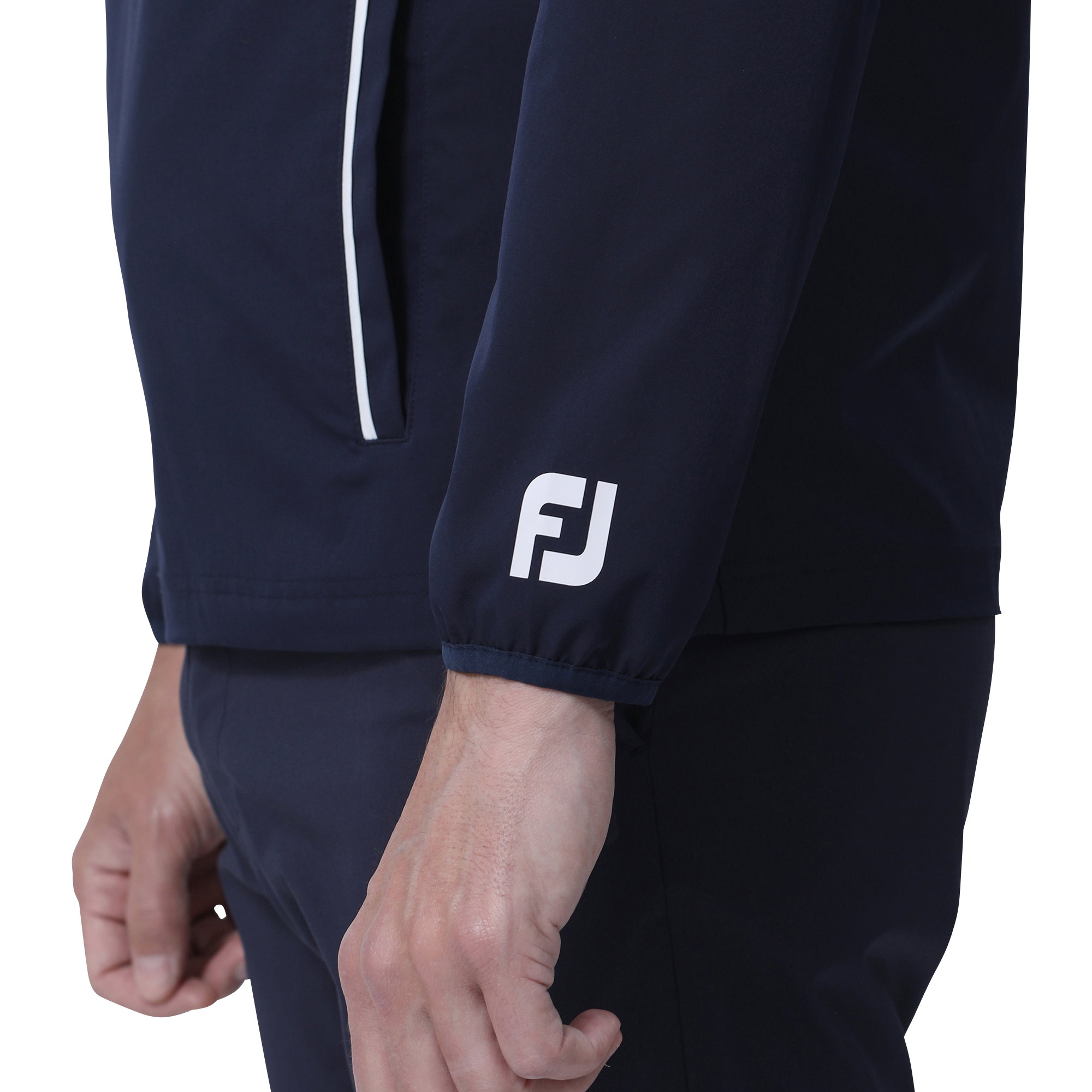 MEN'S ストレッチタフタクルーネックプルオーバー