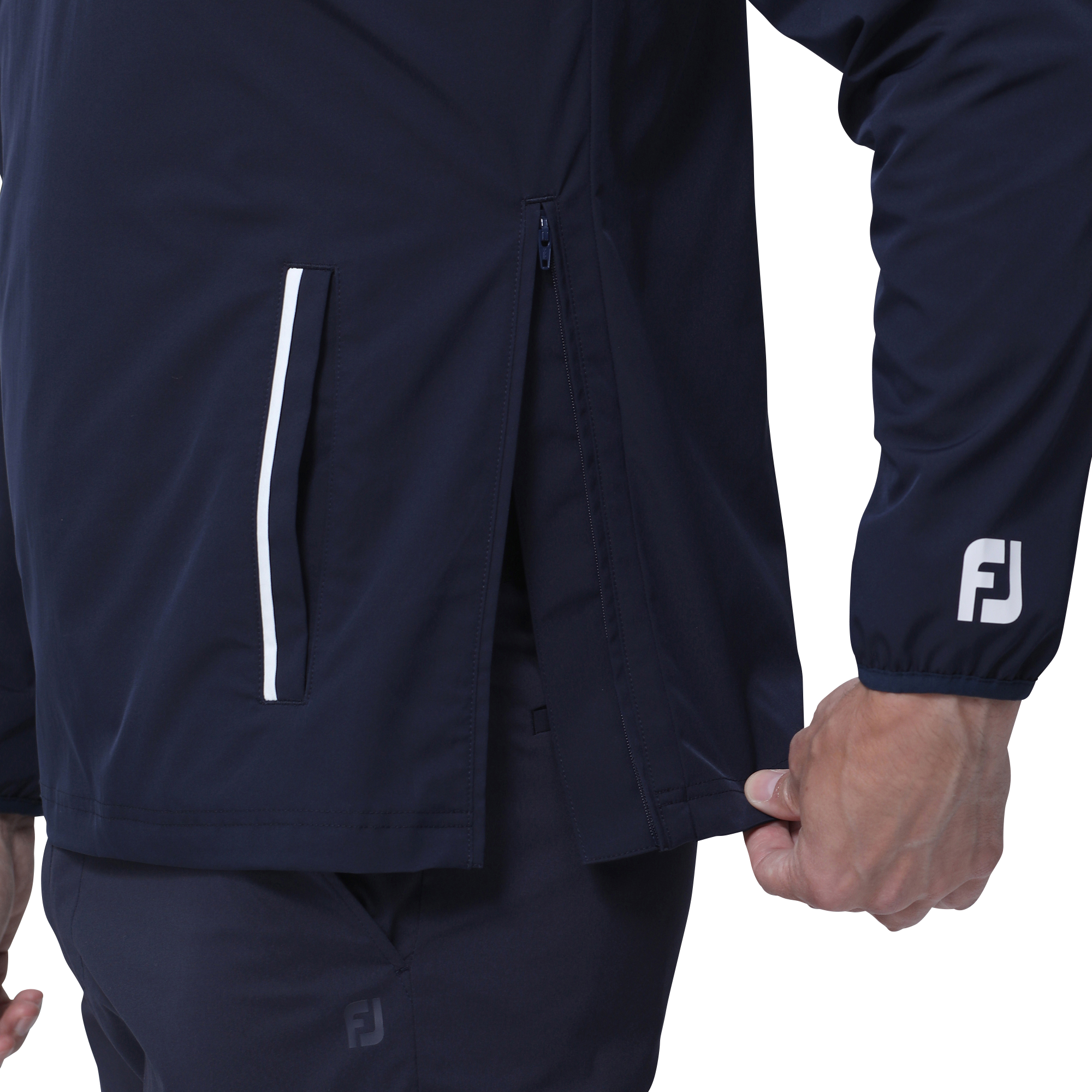 MEN'S ストレッチタフタクルーネックプルオーバー